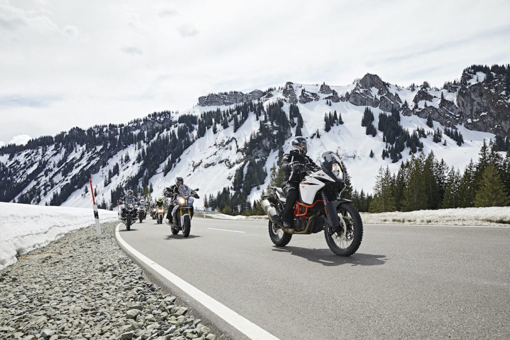 Riding a Motorcycle in the Winter: The Ultimate Guide