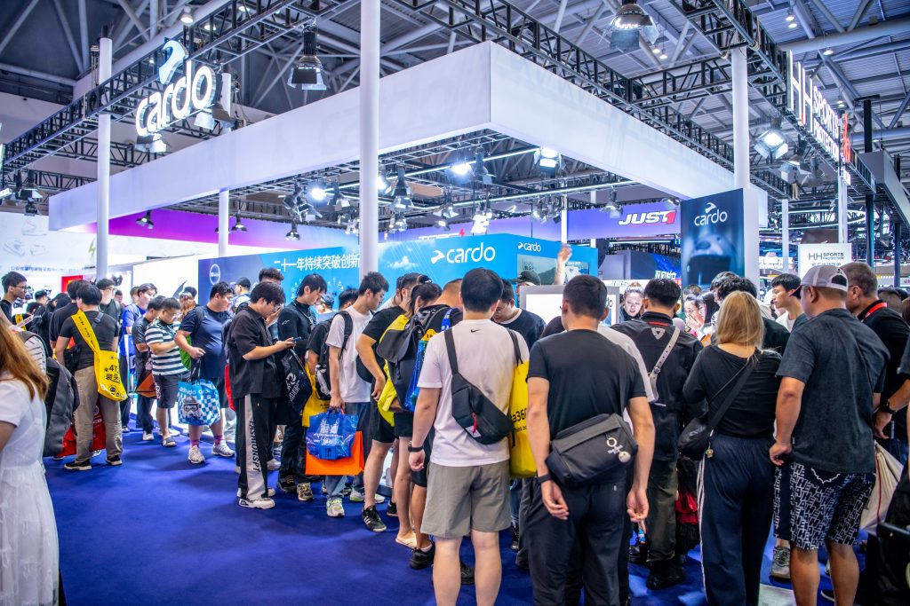 摩托车头盔耳机Cardo亮相重庆摩托车博览会｜CEO空降，骑士云集，热闹不停！